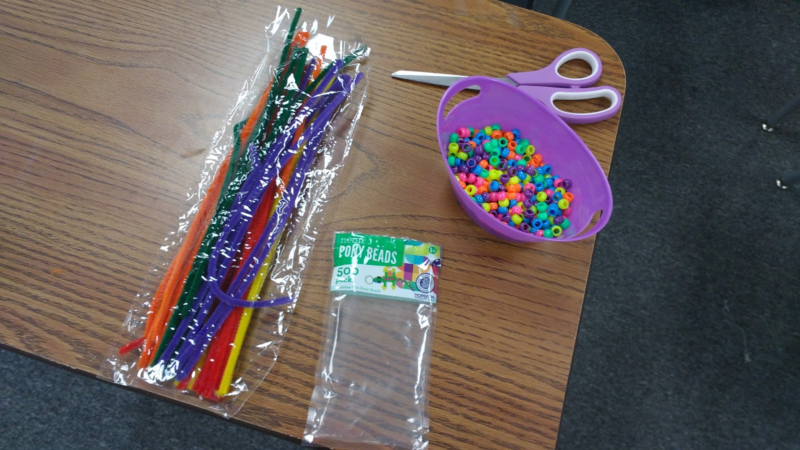 supplies for pipe cleaner covalent molecule models. 