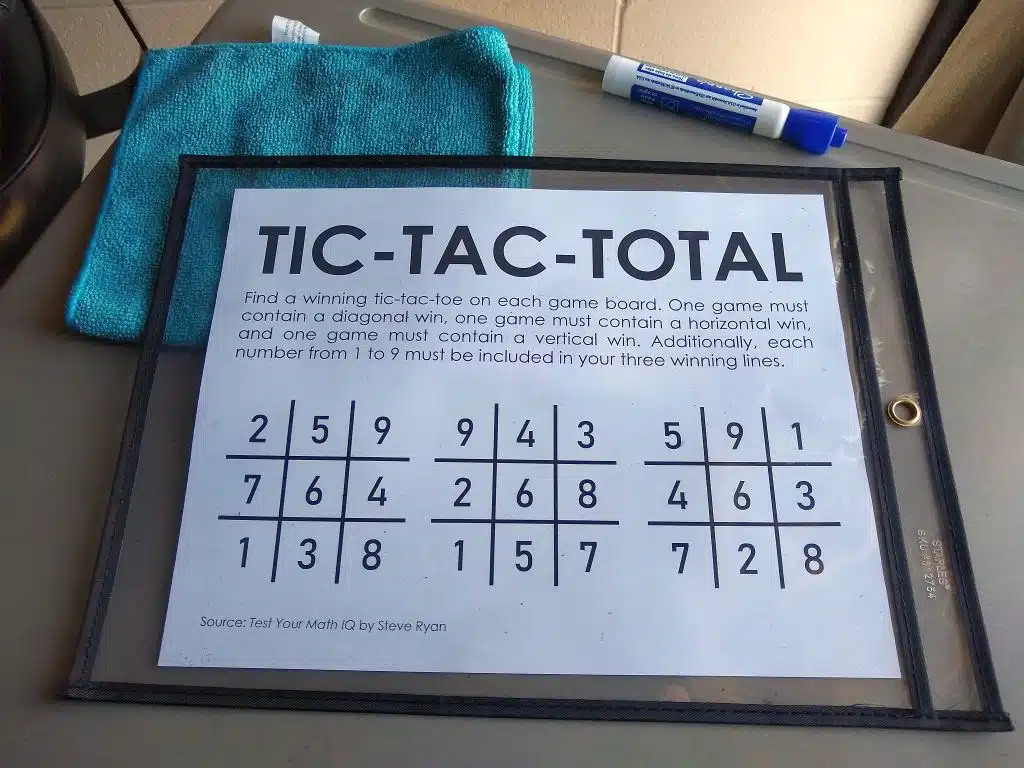 tic-tac-toe + digits 9 math game