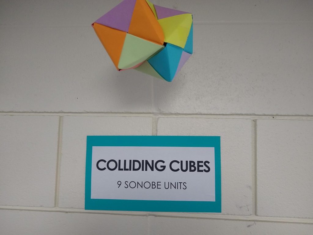 sonobe colliding cubes origami