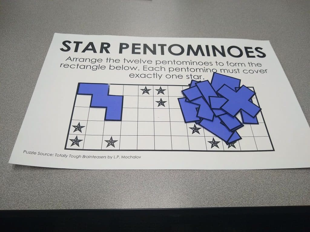 Star Pentominoes Puzzle