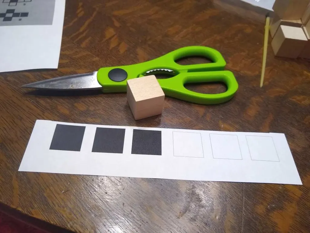 squares to cut out to make chess cube 