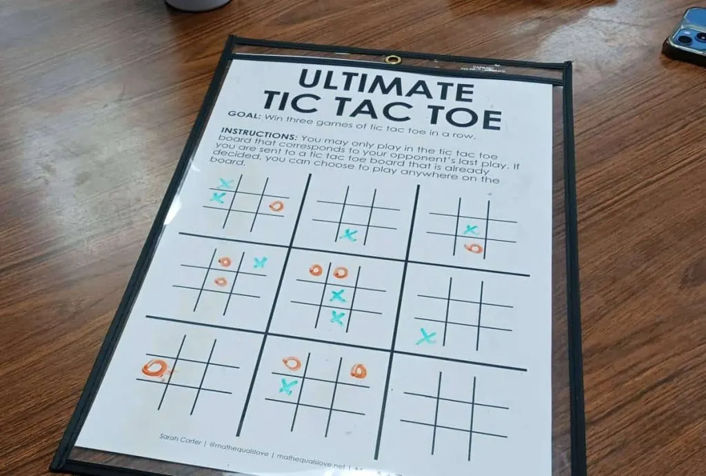 ultimate tic tac toe game in action in dry erase pocket 