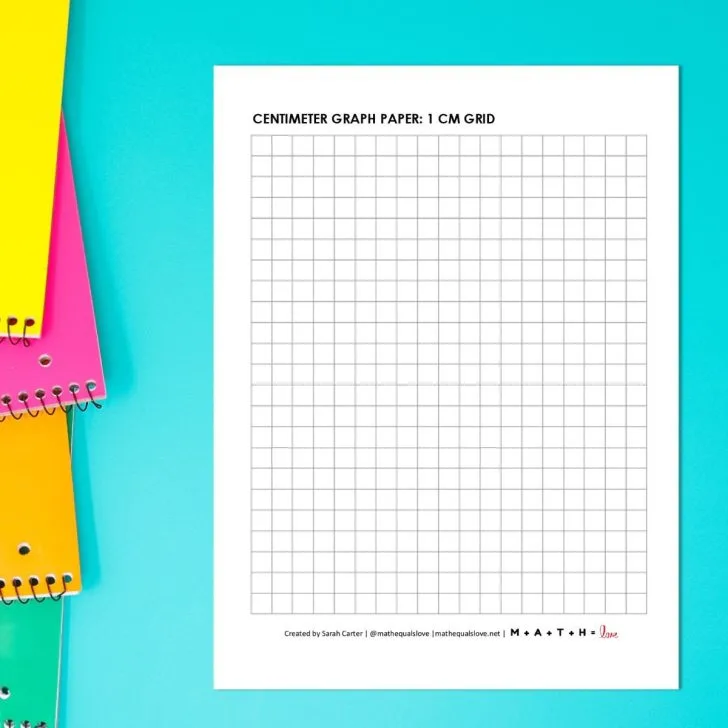 1 cm graph paper with centimeter grid.